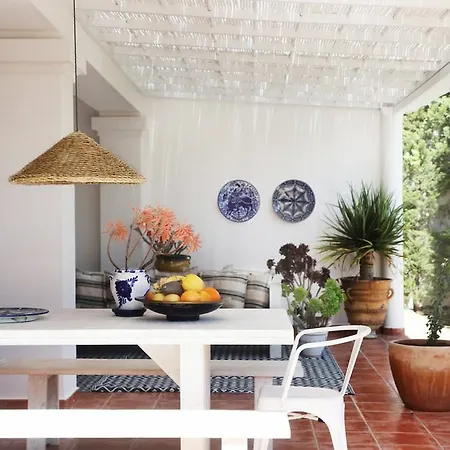 Wicker By Eivillas *