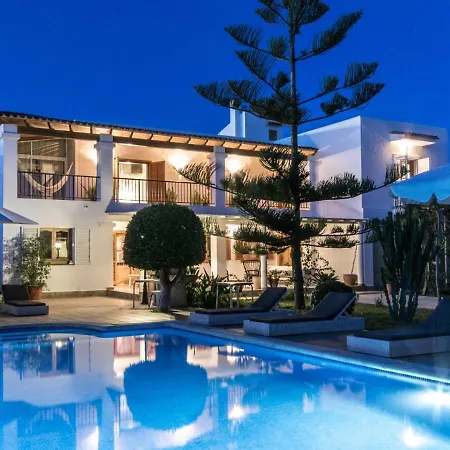 Villa Wicker By Eivillas